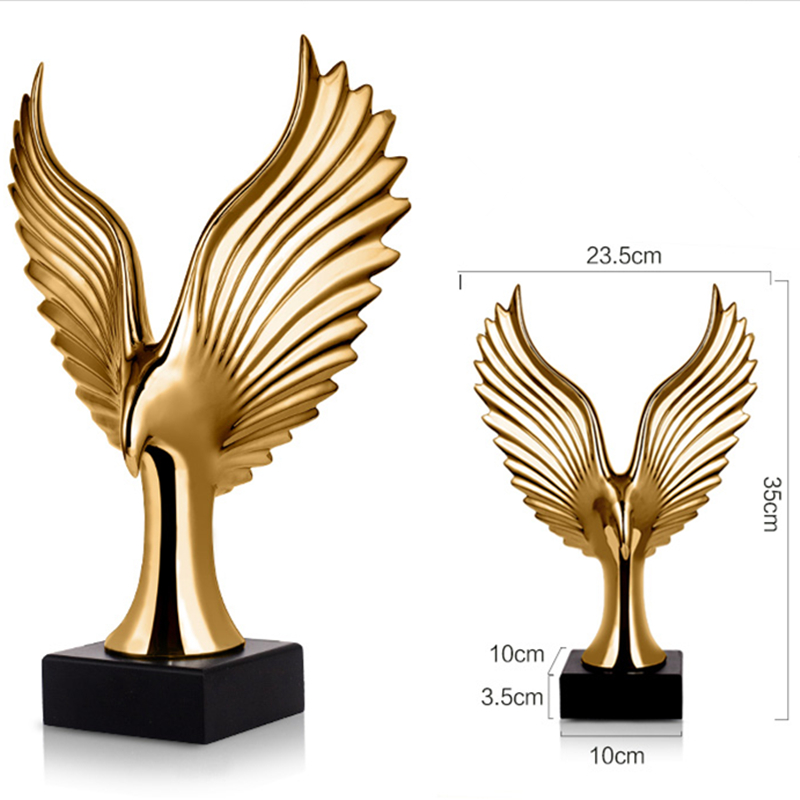 Guld Ørn statur og skulptur